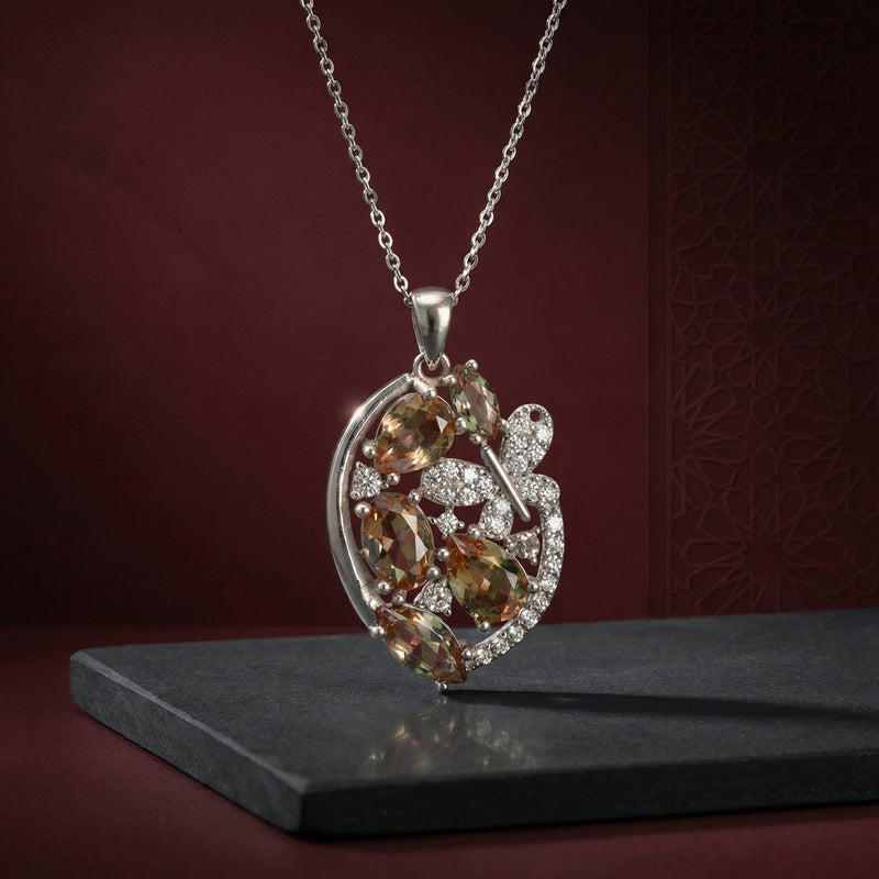 Load image into Gallery viewer, SOLSTICE VINE NECKLACE

